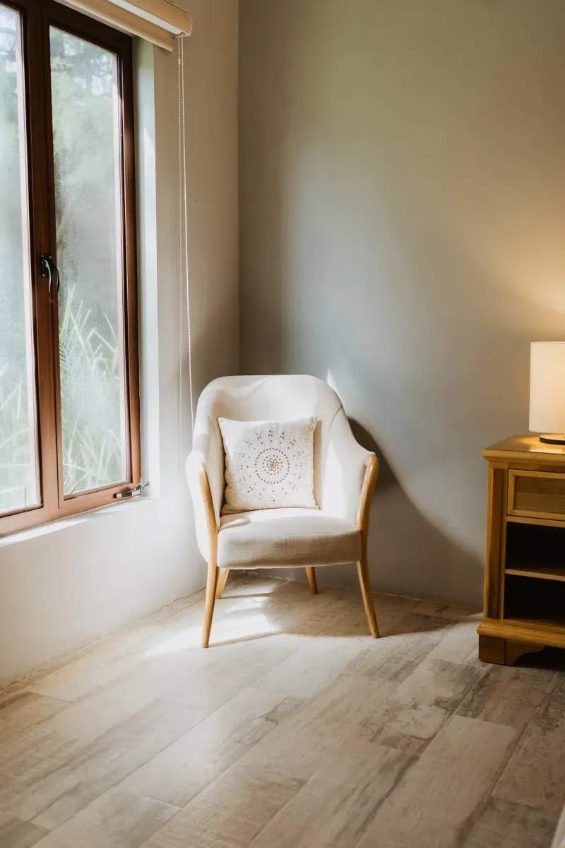Thornfield Chair Studio 1